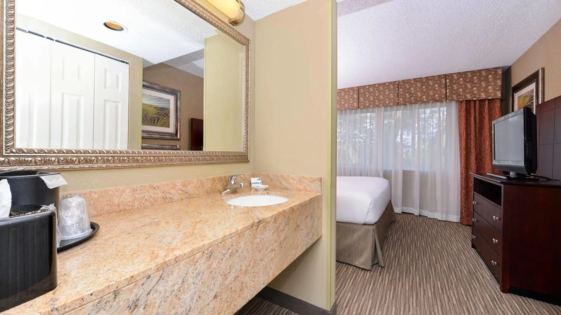 **  Holiday Inn Express Hotel Clearwater East - Icot Center By Ihg Pinellas Park Amerikai Egyesült Államok